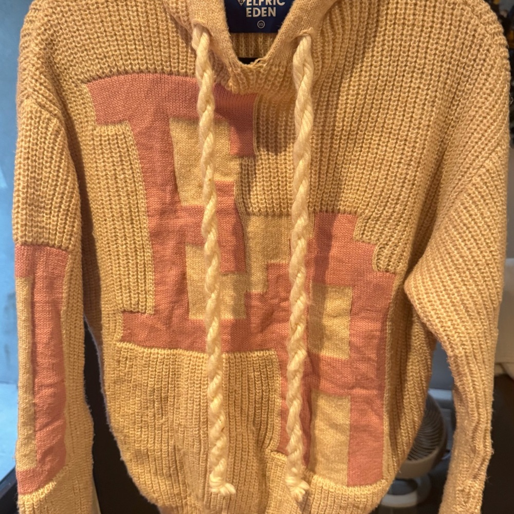 Aelfric Eden Chunky Knit Hoodie - Cream & Pink
